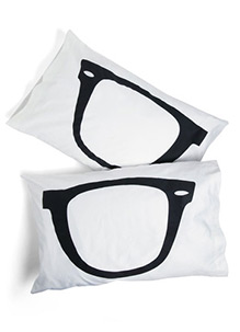 Shuteye to Eye Pillowcase Set
